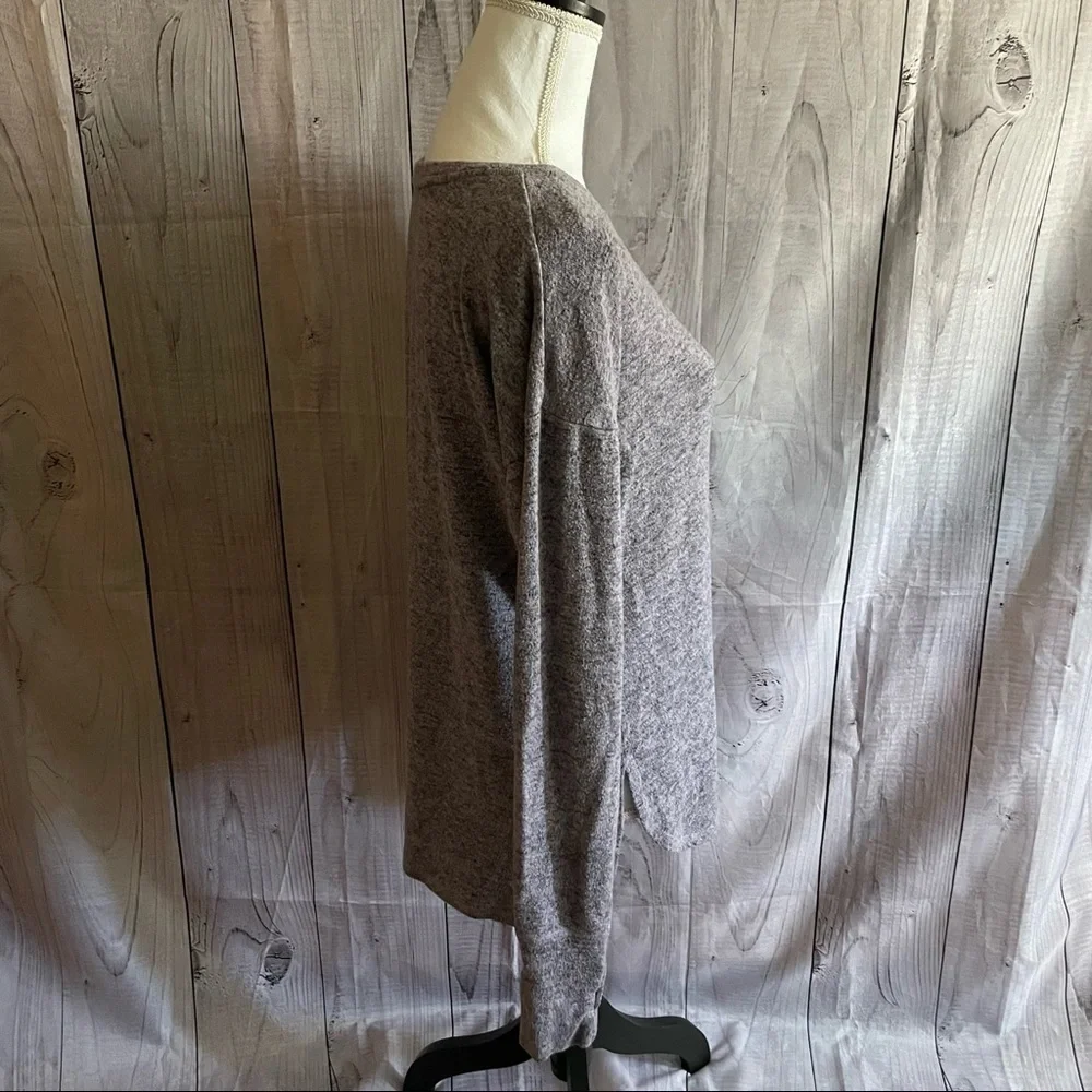 IDEOLOGY Sweatshirt, Medium - Picture 3 of 8